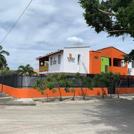 Seven Days Hotel San Pedro Sula Buitenkant foto