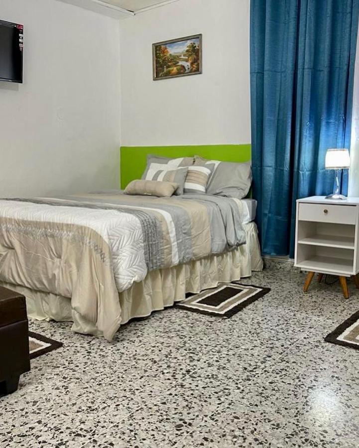 Seven Days Hotel San Pedro Sula Buitenkant foto