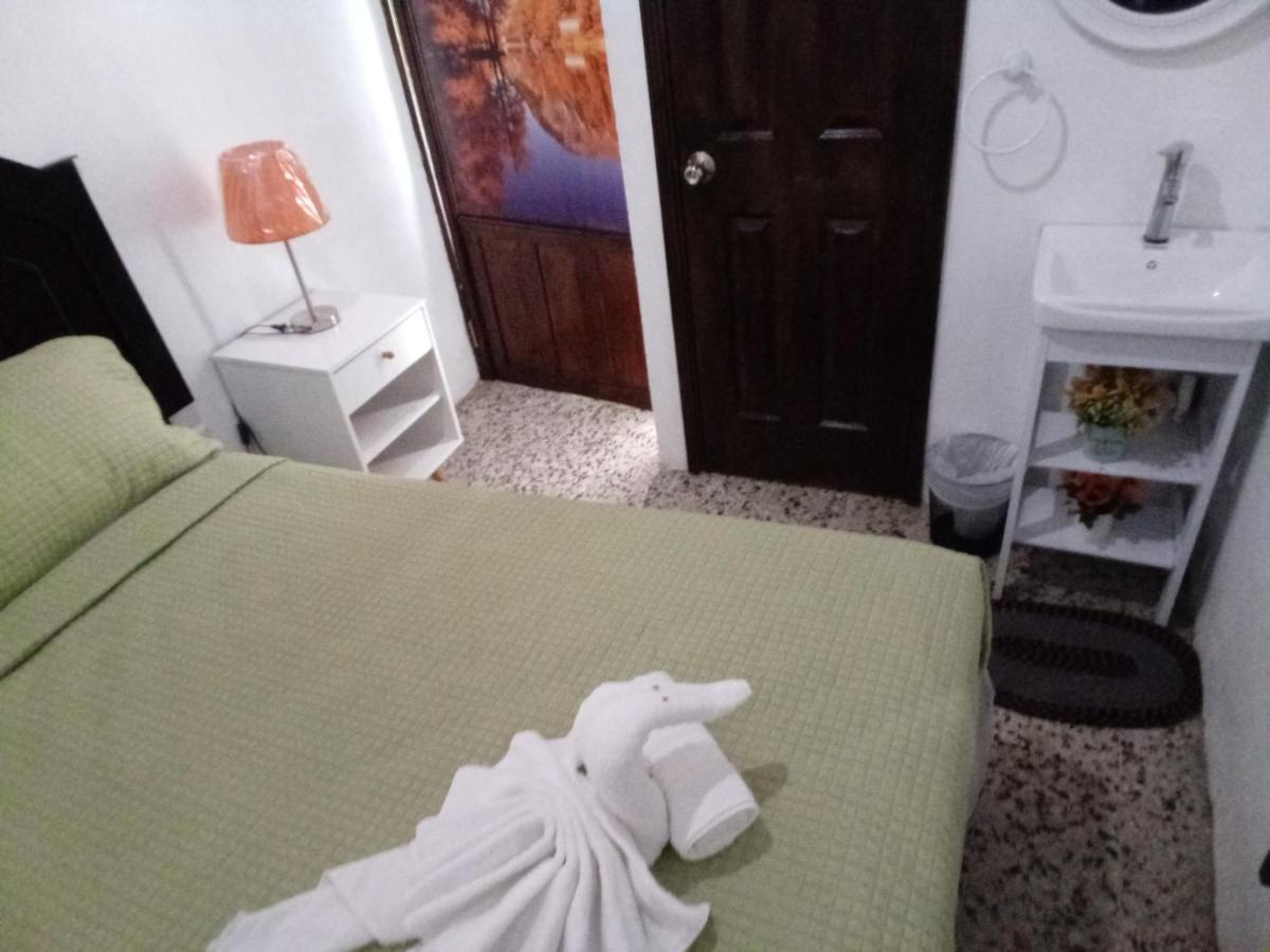 Seven Days Hotel San Pedro Sula Buitenkant foto